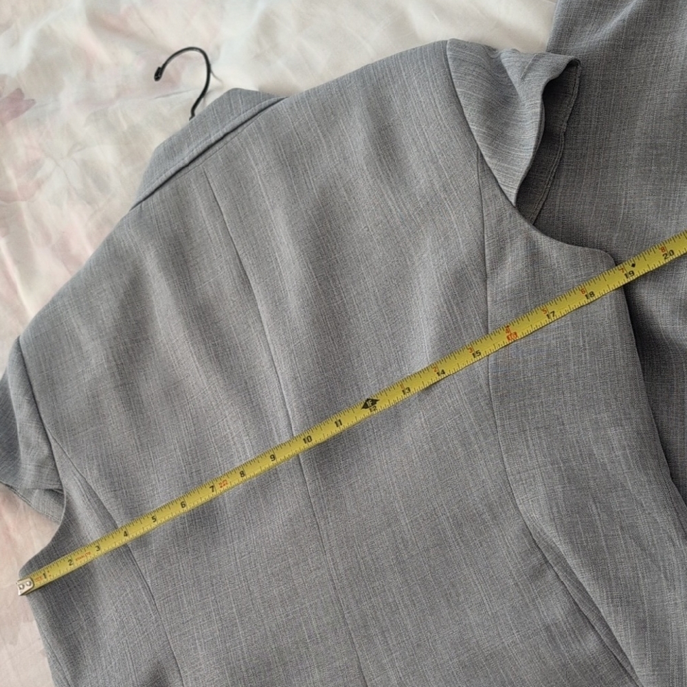 The Limited Elegant Gray Blazer and Skirt Set - Picture 12 of 12